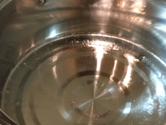 ステンレス鍋で少量のお湯を沸かしてみた